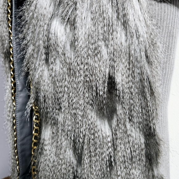 bebe Faux Fur Vest size M - Picture 8 of 14